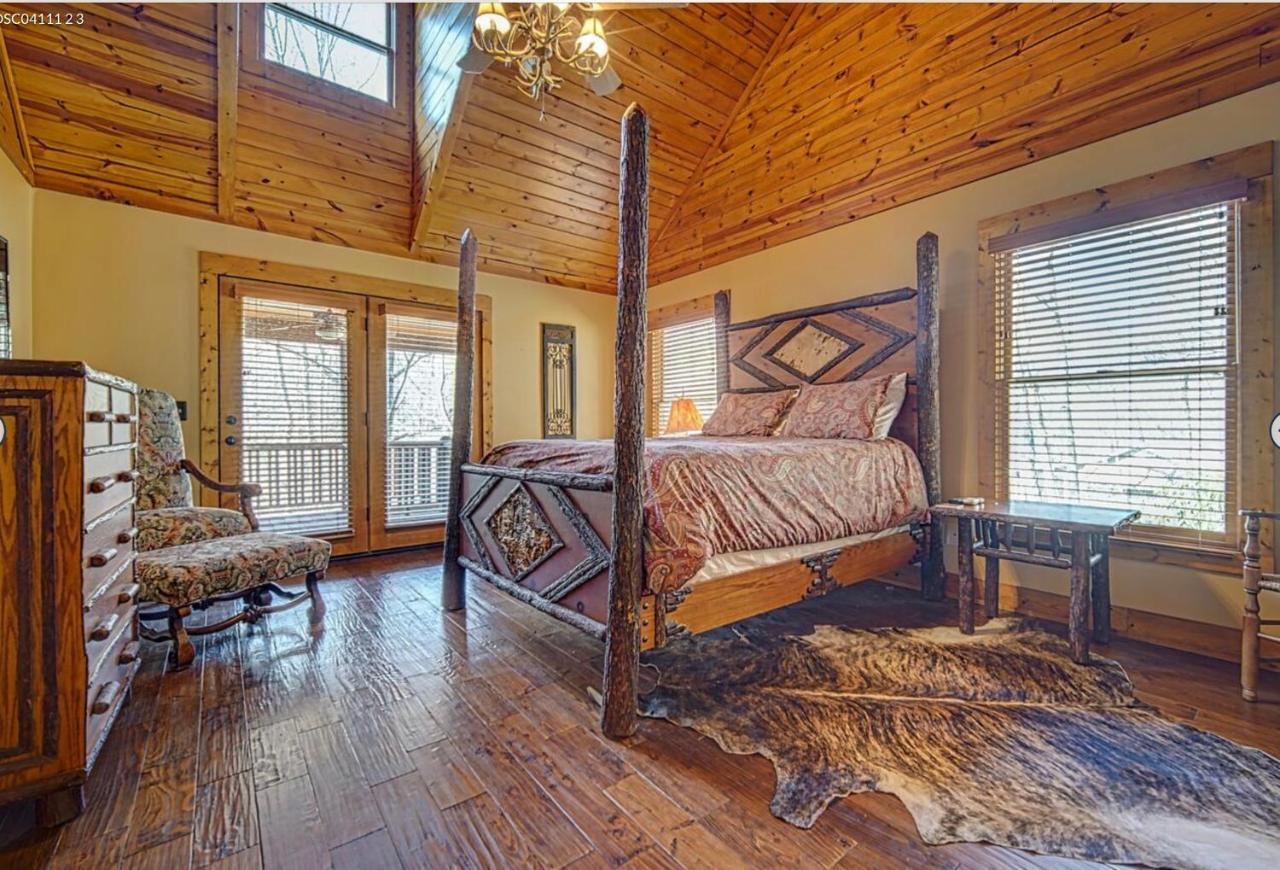 Cozy Creekfront Family Cabin-Pet Friendly -Gamerm-Hot Tub 히와세이 외부 사진