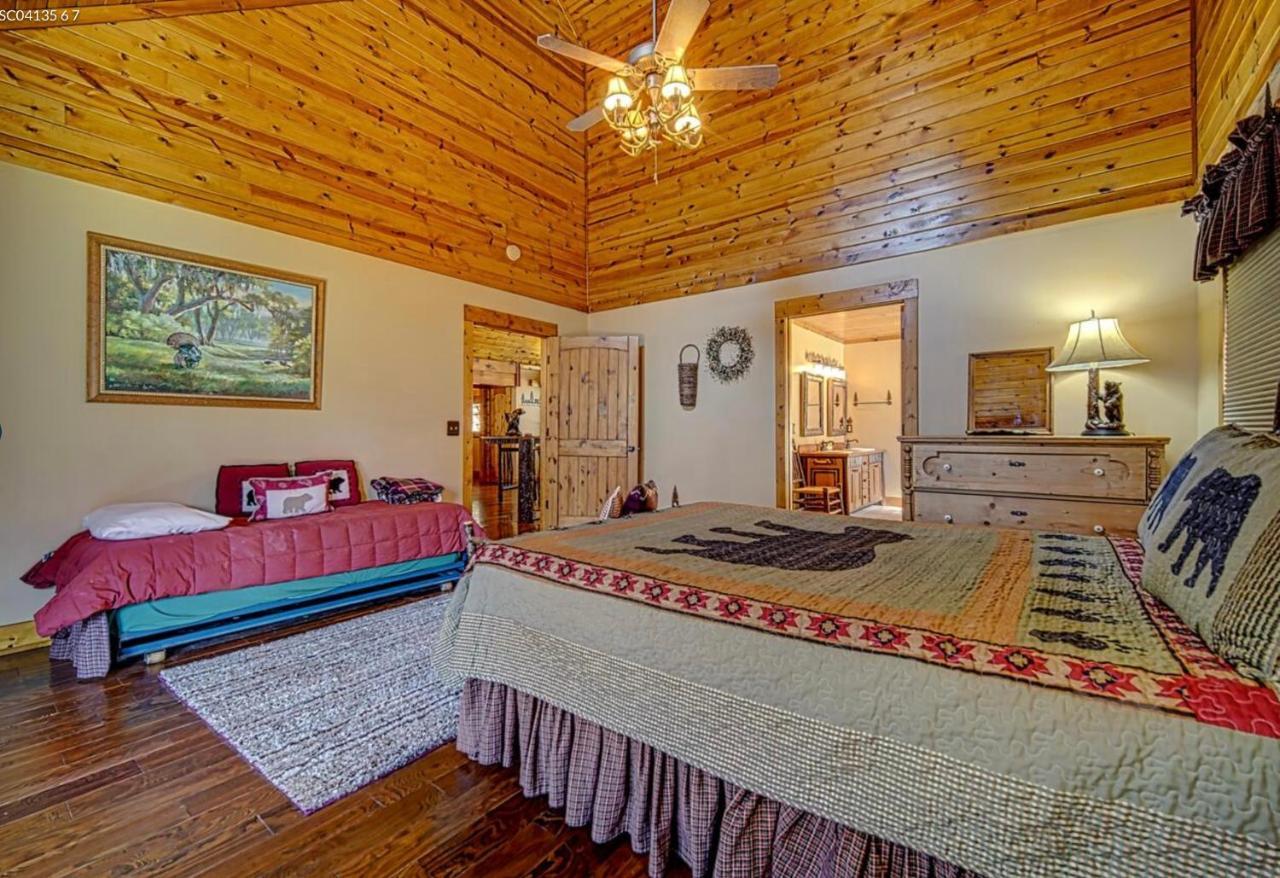 Cozy Creekfront Family Cabin-Pet Friendly -Gamerm-Hot Tub 히와세이 외부 사진