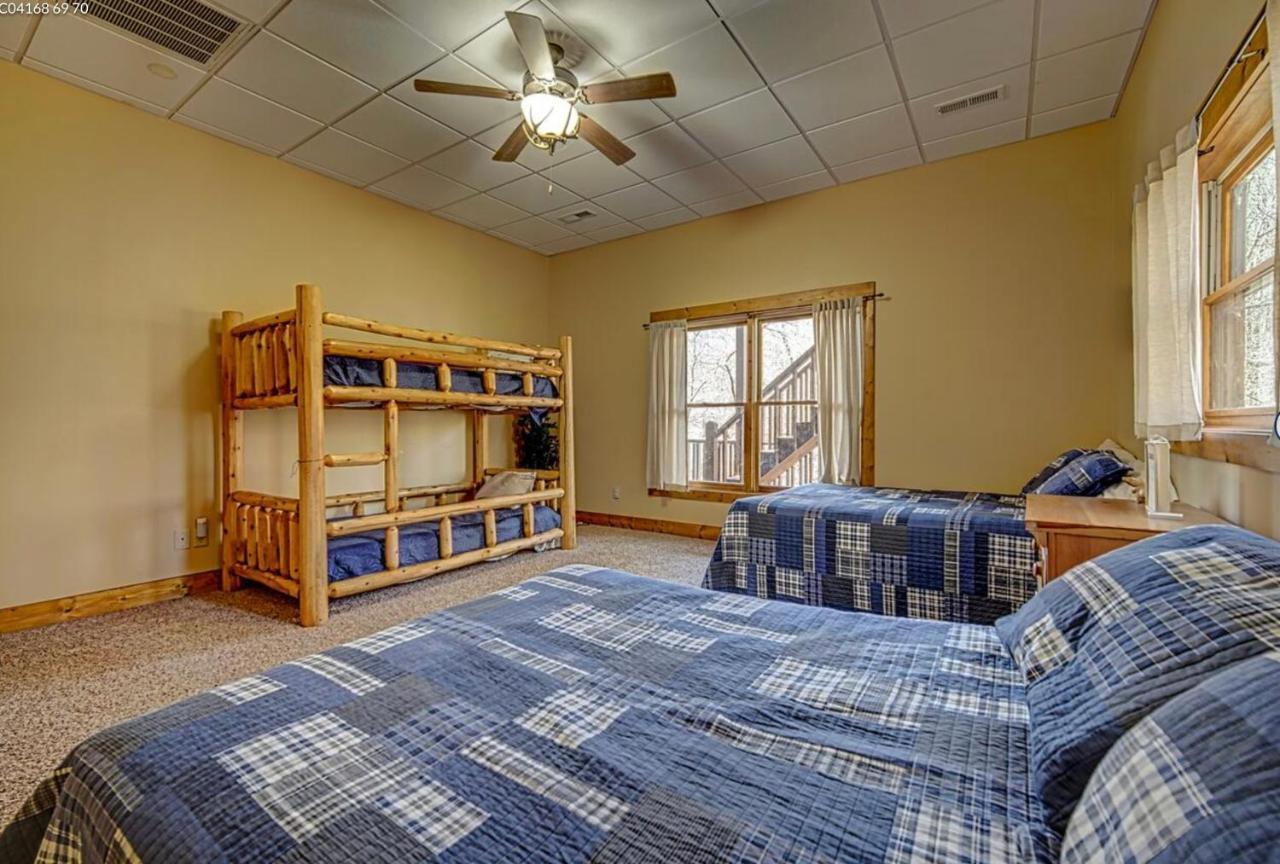 Cozy Creekfront Family Cabin-Pet Friendly -Gamerm-Hot Tub 히와세이 외부 사진