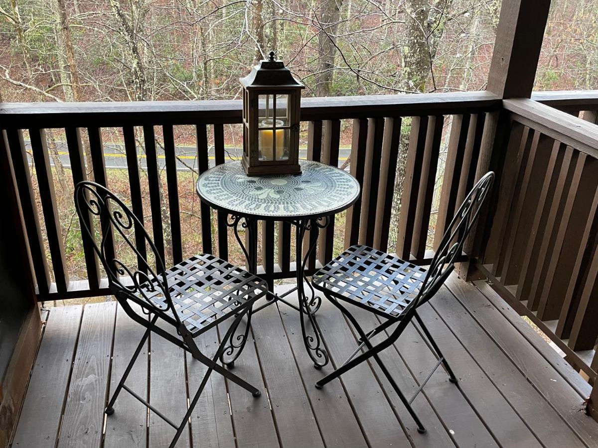 Cozy Creekfront Family Cabin-Pet Friendly -Gamerm-Hot Tub 히와세이 외부 사진