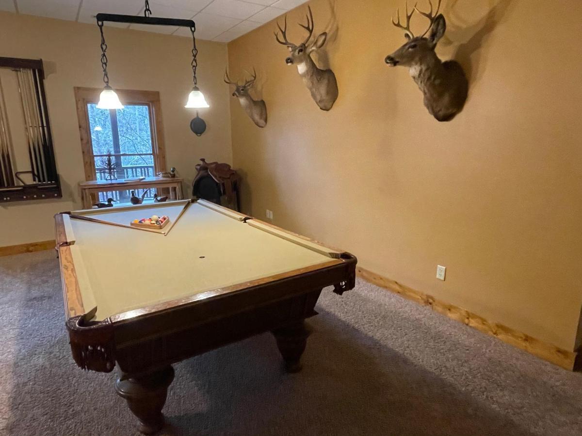 Cozy Creekfront Family Cabin-Pet Friendly -Gamerm-Hot Tub 히와세이 외부 사진